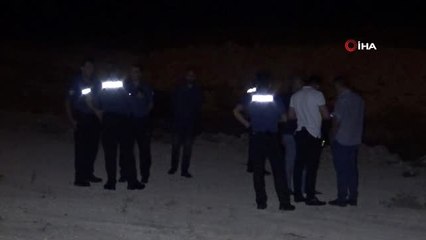 Boş arazide erkek cesedi bulundu