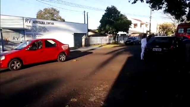 Carros batem na Rua Marechal Cândido Rondon, na Neva