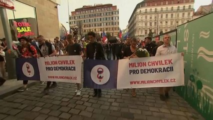 Repubblica Ceca: una marcia di protesta contro il governo nel giorno della "Primavera di Praga"