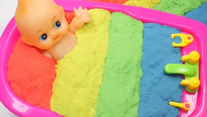 Learn Colors Kinetic Sand Baby Doll Bath Time DIY Stripe Jelly Pudding