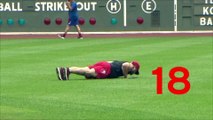 Gabe Kapler Crushes 75 Push-Ups In Less Than A Minute Before Red Sox-Phillies