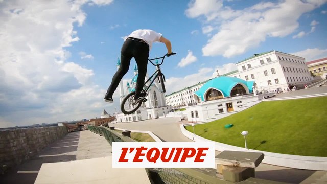 Le run d'Irek Rizaev dans le Kremlin de Kazan, vu par un drone - Adrénaline - BMX