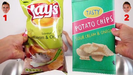 REAL FOOD VS BACK TO SCHOOL FOOD CHALLENGE - Fournitures Scolaires Comestibles