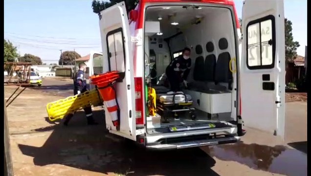 Samu atende mulher no Bairro São Cristóvão