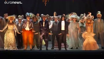 Koskys "Orphée aux enfers": stimmliches und visuelles Feuerwerk in Salzburg