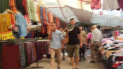Menemen'deki pazarcı esnafından belediye önünde büyük protesto