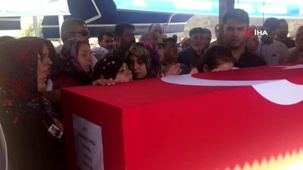 Şehit ağabeyinden yürek yakan sözler ""O benim oğlumdu, kardeşimdi.