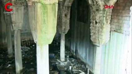 Fatih'te tarihi sarnıç çöplüğe döndü