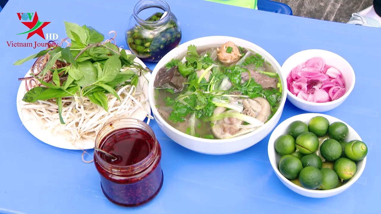 Bún bò Huế  hương thơm bay khắp cả nước