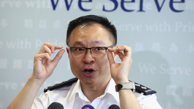 Viral ‘gentle’ Hong Kong policeman hopes to resolve stand-offs without clashes