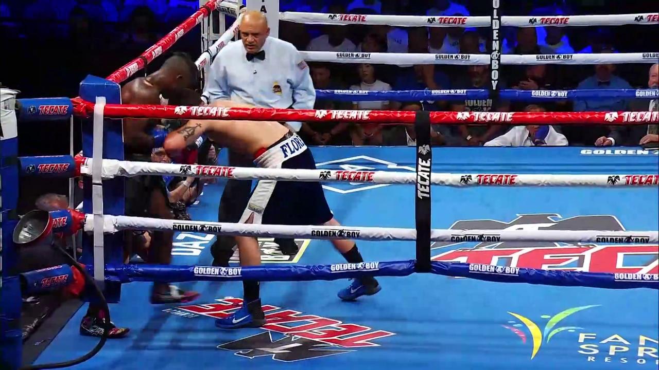 Curiel vs Black - 4th round combos