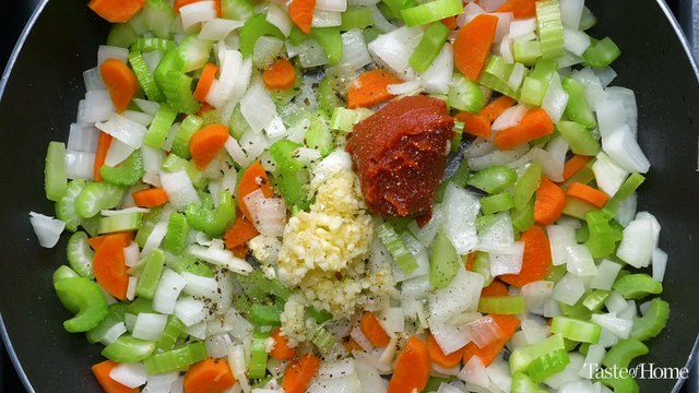 Slow Cooker Chicken And Dumplings