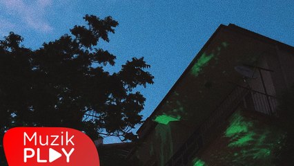 Sera Savaş & SAVAS - Herkes Dağılmış (Official Lyric Video)