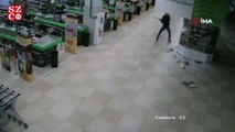 Belarus’ta alışveriş merkezine baltayla saldırı