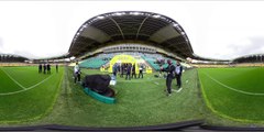 Vidéo 360° : l'arrivée des joueurs pour reconnaître la pelouse