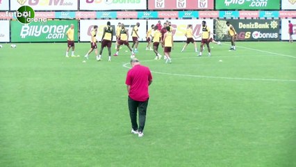 Galatasaray sabah idmanında şut çalıştı