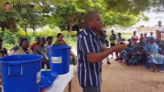 Access to drinking water: The NGO Water 4 All offered 150 water filtering kits to Ando-Bédo villagers