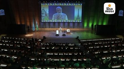 પેરિસમાં મોદીએ કહ્યું, ટેમ્પરરીને હટાવતાં 70 વર્ષ થયા, સમજાતું નથી હસુ કે રડું ?