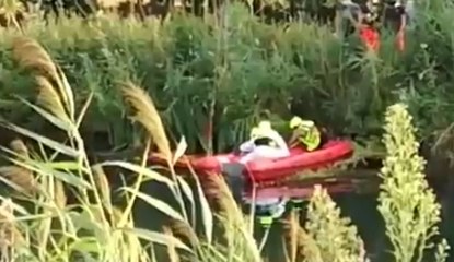 Video herunterladen: Terracina (LT) - Cadavere ritrovato in un canale lungo l'Appia (24.08.19)