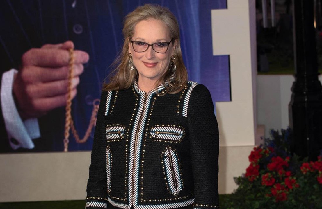 Meryl Streep selling home- CAPTIONS
