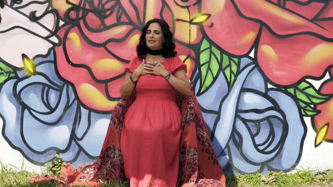 Gülüş Meçhuli - Sensiz Günlerim