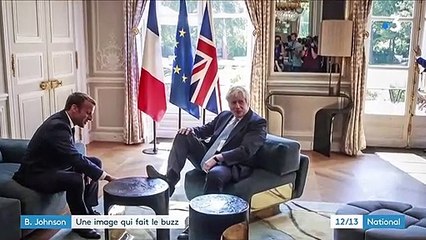 Boris Johnson : le pied sur une table de l'Élysée, une image qui fait le buzz