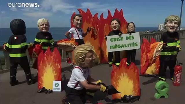G7 de Biarritz : Oxfam met en scène les « pompiers pyromanes »