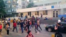 Kadıköy'de kayyım protestosuna polisin müdahale anı