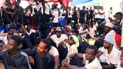 Ocean Viking gemisindeki 356 göçmene 2 hafta sonra karaya çıkma izni