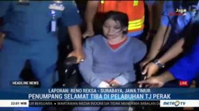 Penumpang Selamat Kebakaran KM Santika Nusantara Tiba di Pelabuhan Tanjung Perak