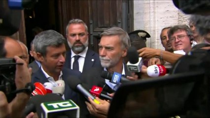 Crisi: Pd-M5s, prove d'intesa in un campo minato