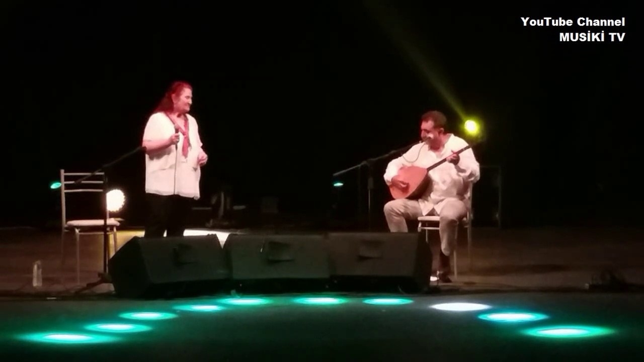 SABAHAT AKKİRAZ & ERDAL ERZİNCAN - Ben de Bu Dünyaya Geldim Geleli (Konser/Canlı)
