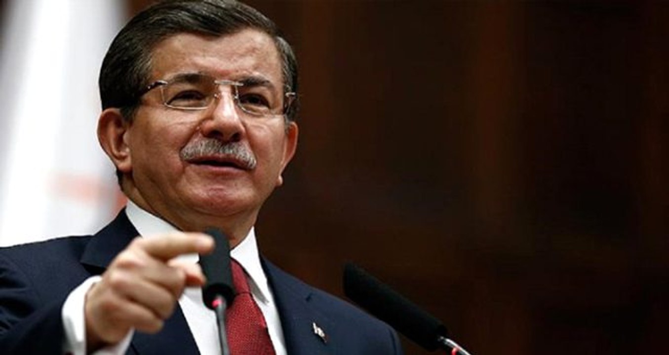 Davutoğlu'ndan AK Parti'ye sert eleştiri: Kendi kendini tasfiye ediyor