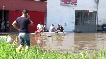 Venedik değil Samsun... Sanayi sitesinde ulaşımı kayıkla sağladılar