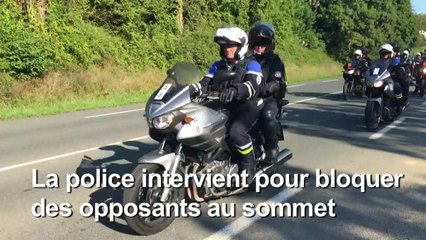 G7: la police intervient pour évacuer des manifestants