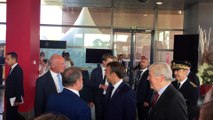 Le Président de la République Emmnauel Macron en visite samedi matin à la halle Iraty avant le début du G7