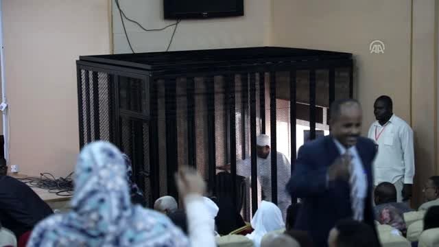 Sudan'ın devrik lideri Beşir 2. kez hakim karşısında