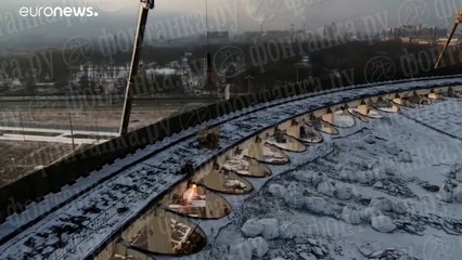 Video: Rusya'da yıkımı planlanan dev stadyum çöktü, bir işçi hayatını kaybetti