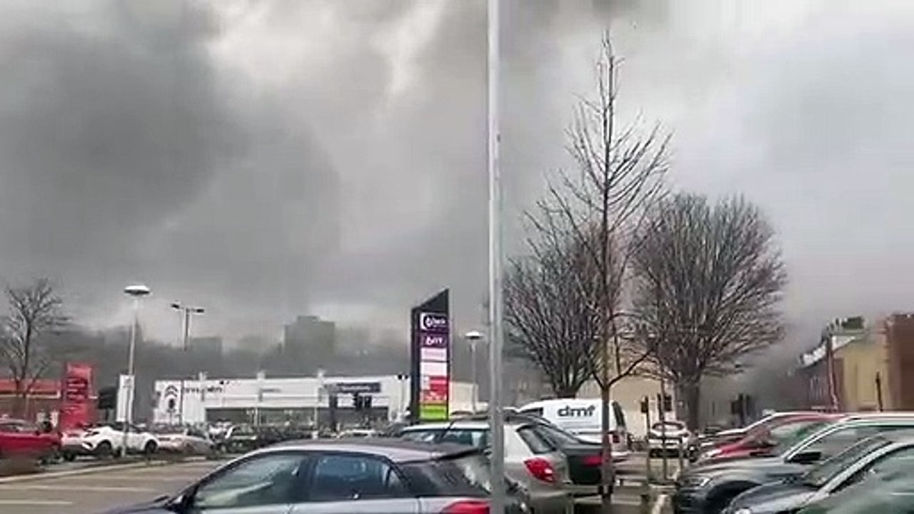 Fire broke out at Westgate Retail Park in Wakefield