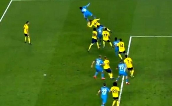 Trabzonspor - F.Bahçe maçında iki takım da verilmeyen penaltılara tepki gösterdi