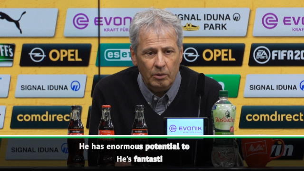 Favre delighted with 'record breaker' Sancho in Dortmund win