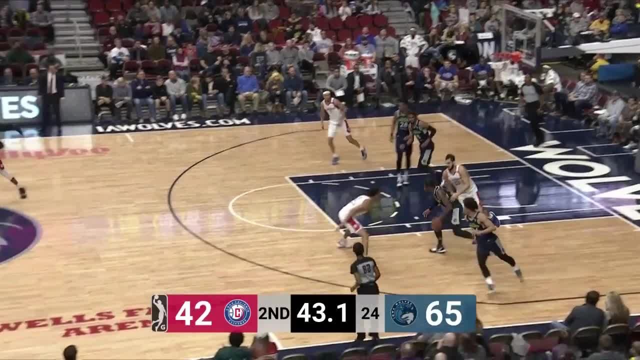 Jaylen Nowell with the great assist!