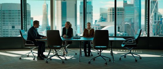 L'UOMO INVISIBILE film con Elisabeth Moss