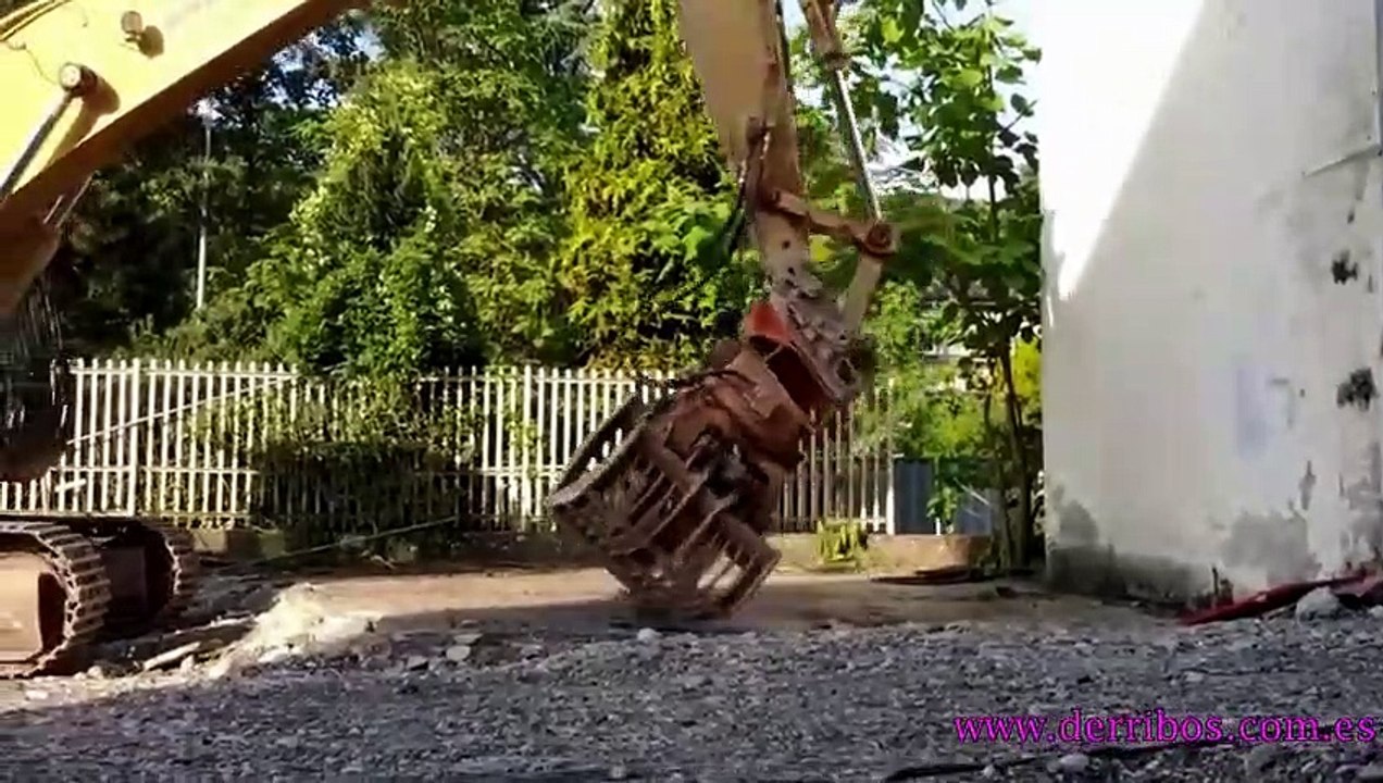 Servicio demoliciones y derribos en CORNELLA DE LLOBREGAT