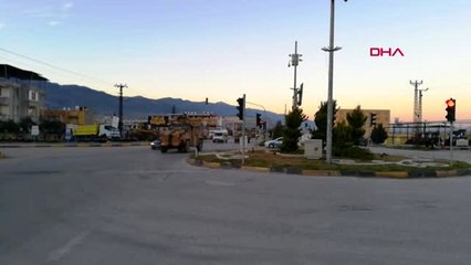 Hatay'ın suriye sınırına askeri sevkıyat