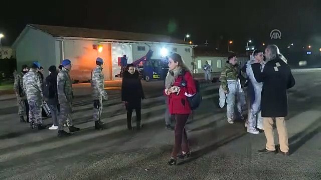 Vuhan'dan Türk vatandaşlarını tahliye eden uçak Ankara'ya indi