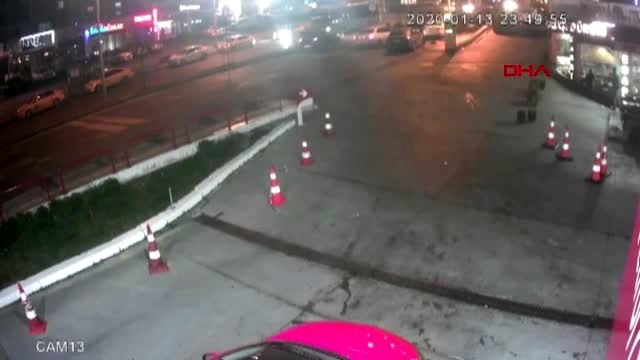 Kendilerine polis süsü veren gaspçıları, polis böyle suçüstü yakaladı