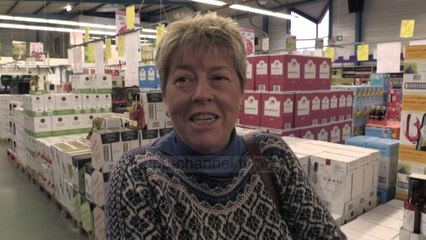 Britanikët furnizohen me alkol sepse kanë frikë se Brexit mund të dështojë