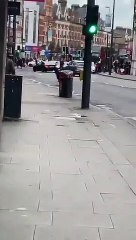 Londra'da bıçaklı saldırı