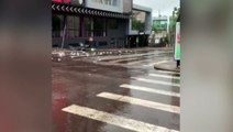 Vídeo mostra sujeira na Rua Pio XII, esquina com a Rua Paraná